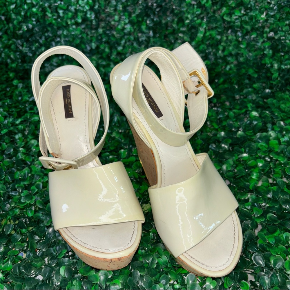LOUIS VUITTON white patent leather cork wedges!!